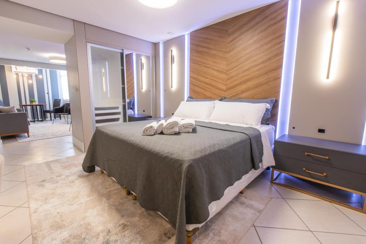 Delupo Hotel - Livin Studios Criciuma  Kültér fotó