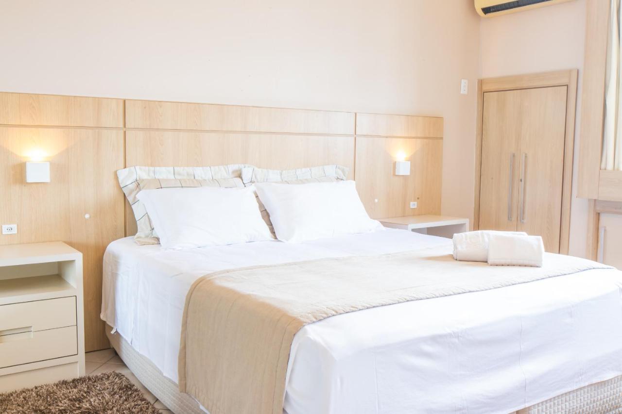 Delupo Hotel - Livin Studios Criciuma  Kültér fotó